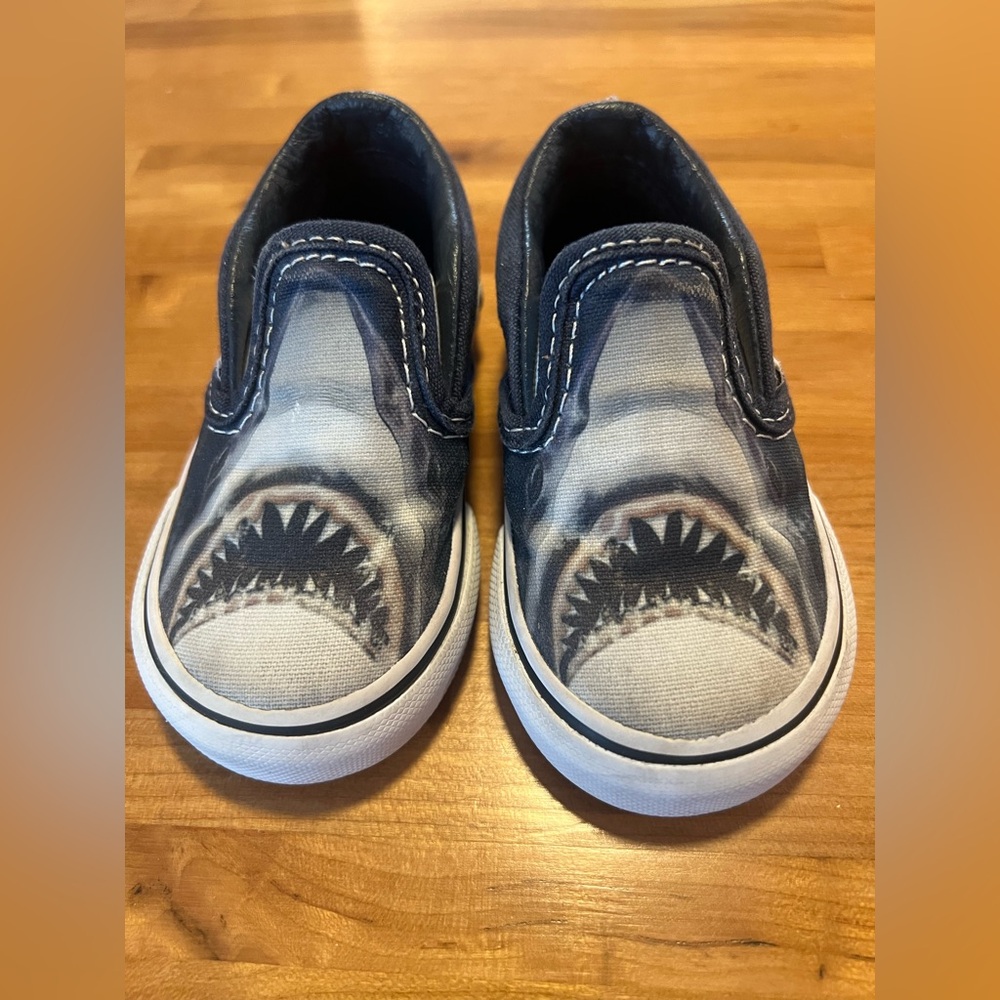 Shark Vans - toddler size 4